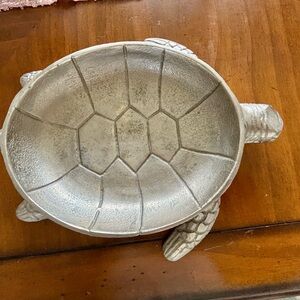 Tommy Bahama Home Silver Turtle Shaped Decorative Bowl party hostess gift
